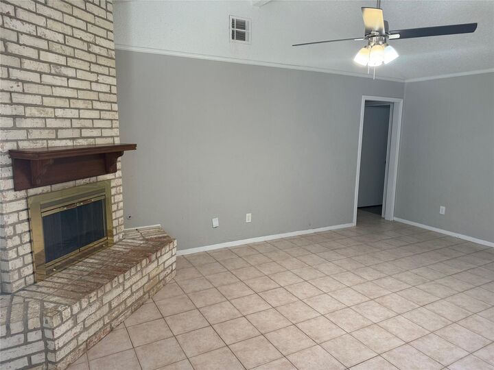 Property Photo: 1534 Alderbrook Drive TX 77498