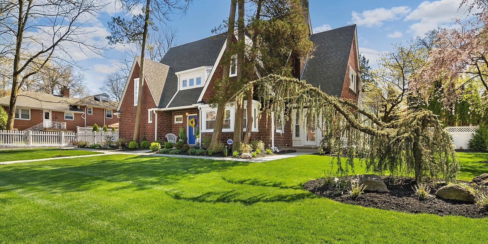Property Photo: 206 Lakeview Ave NJ 07605