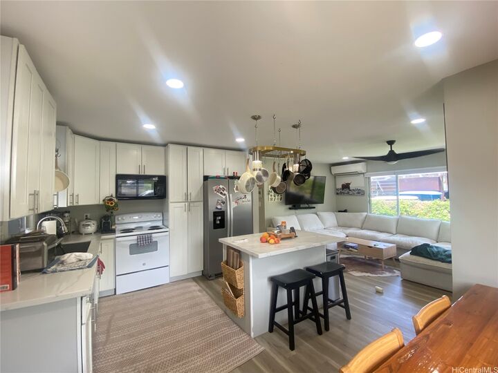 Property Photo:  84-567 Kepue Street  HI 96792 