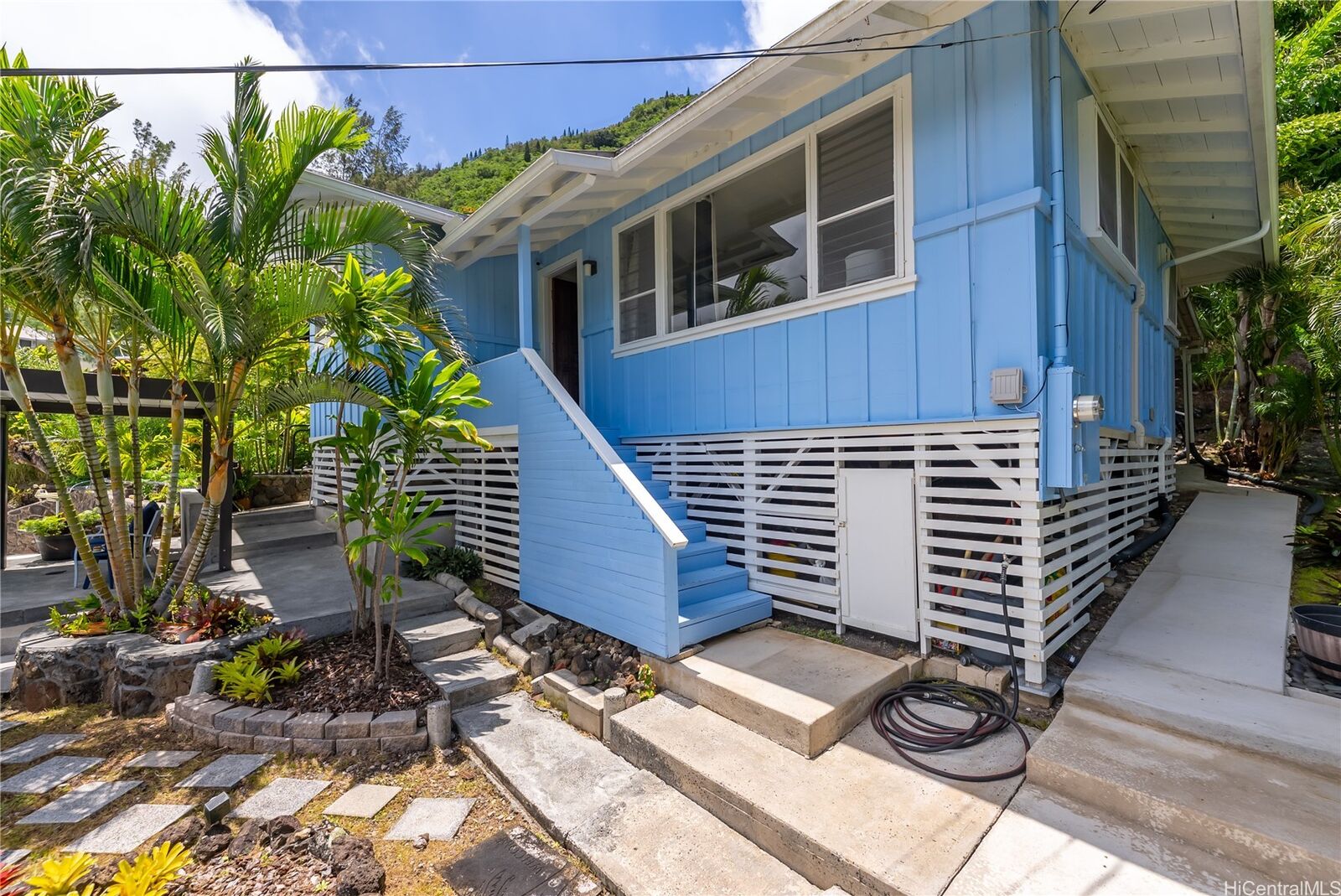 Property Photo:  3017 Lanikaula Street  HI 96822 