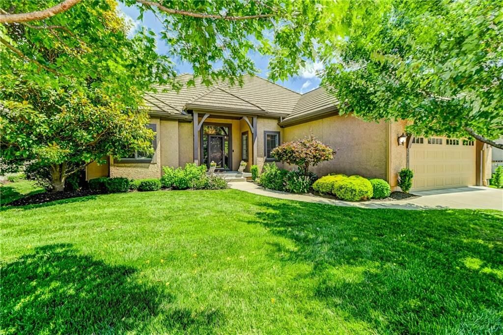 Property Photo:  5212 W 124th Terrace  KS 66209 