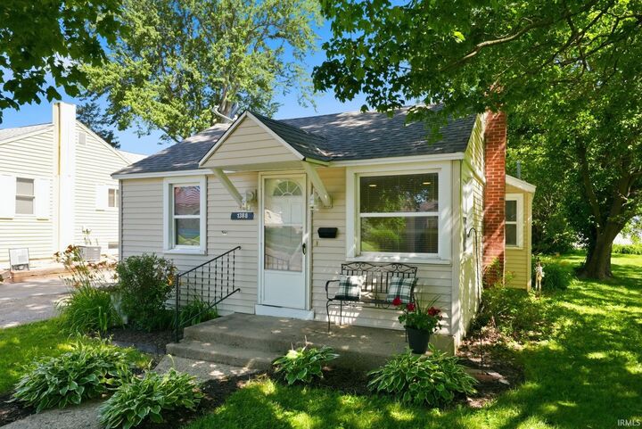 Property Photo: 1388 Gardendale Avenue IN 46750
