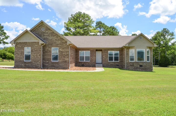 Property Photo: 241 Terry Rd TN 37367