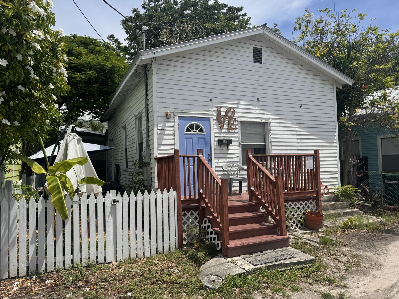 Property Photo:  210 Angela Street  FL 33040 