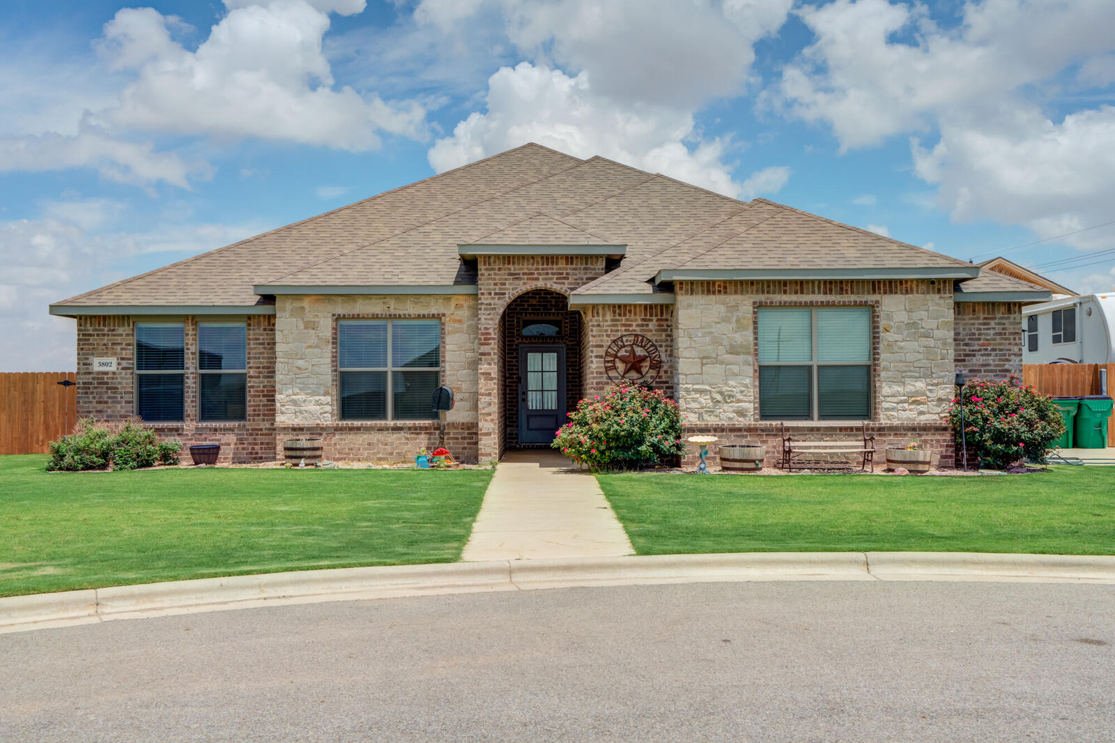 Property Photo:  3802 County Road 7665  TX 79423 