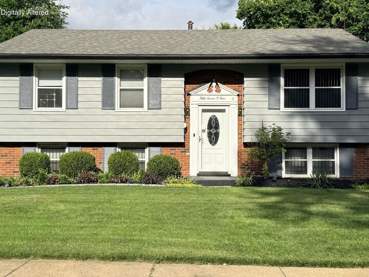 Property Photo: 5701 Revere Drive KY 40218