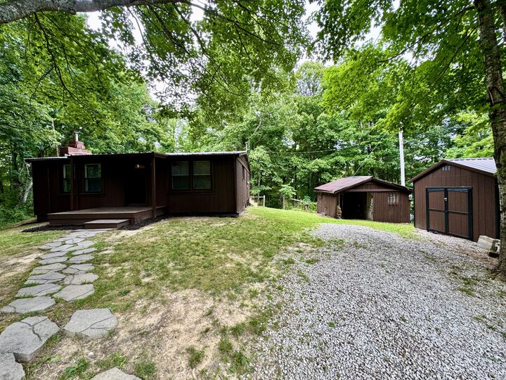 Property Photo: 82 Quisenberry Road KY 40351