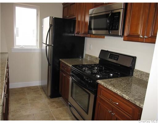 Property Photo:  101 Tondo Circle  NY 10926 