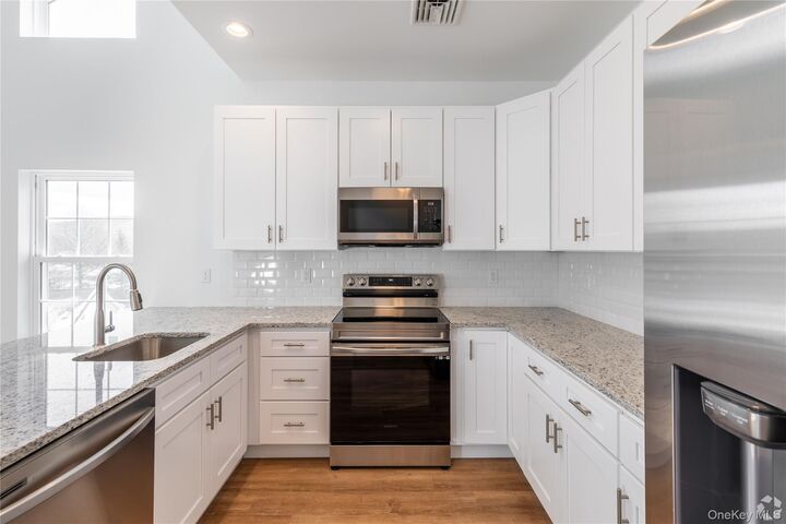 Property Photo:  11 Hillside Road  NY 12567 