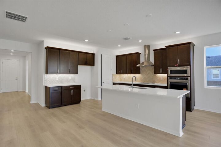 Property Photo:  13524 Turnleaf Boulevard  FL 33955 