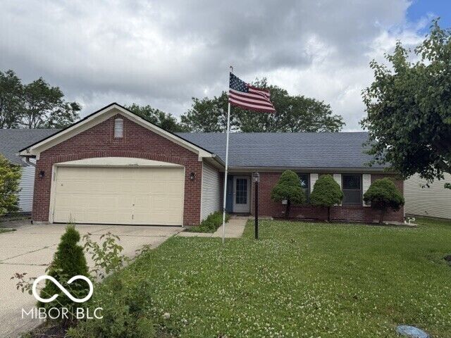 Property Photo: 8107 Southern Trails Place IN 46237