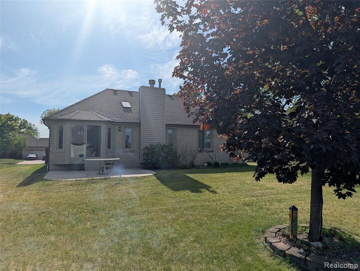 Property Photo: 16883 Kenneth Drive MI 48044 2033