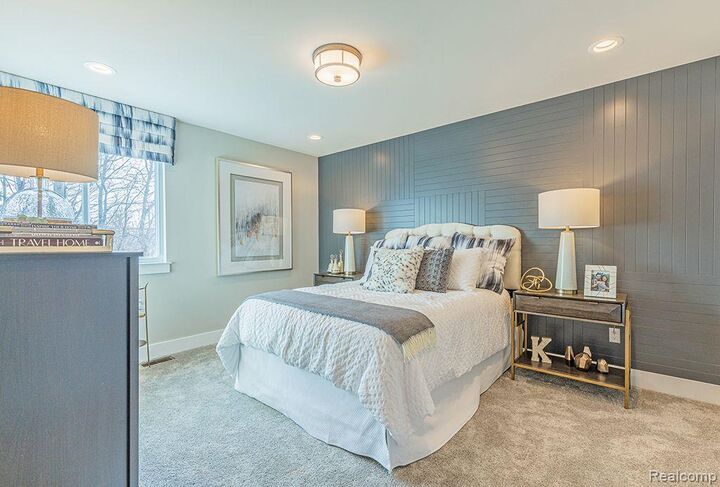Property Photo:  17280 Sarah Drive  MI 48042 