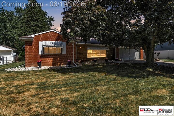 Property Photo: 14000 Warner Court MI 48154 4343