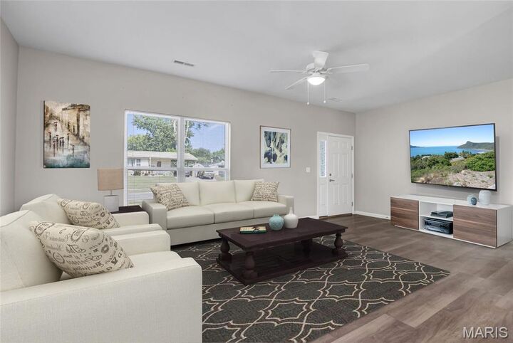 Property Photo:  1420 Swallow Lane  MO 63031 