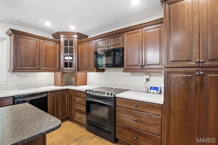 Property Photo:  7738 Myrtlewood Drive  IL 62223 
