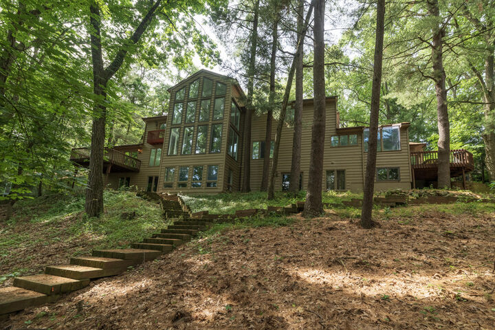 Property Photo: 7129 Lakeridge Place MI 49009