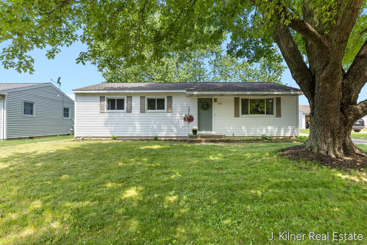 Property Photo: 1500 Carol Lynne Drive MI 49331