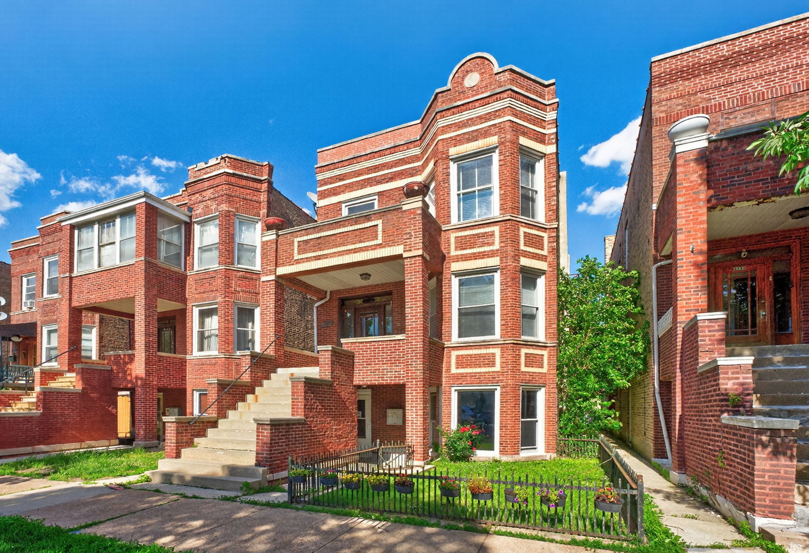 Property Photo: 4147 N McVicker Avenue 1 IL 60634