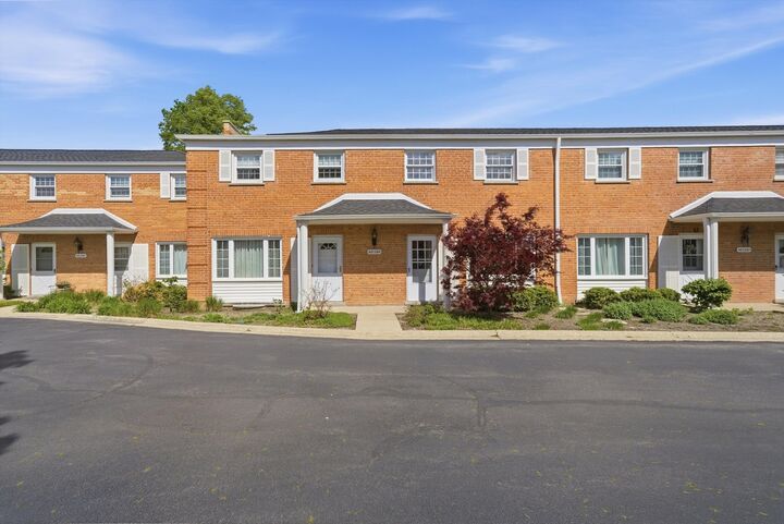 Property Photo: 2138 Rugen Road A IL 60026