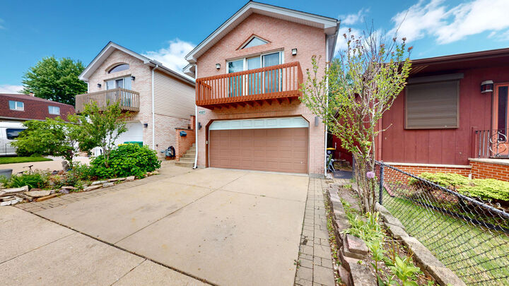 Property Photo:  4327 Wenonah Avenue  IL 60402 