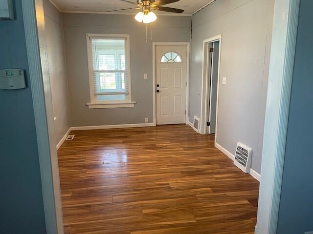 Property Photo:  214 N 3rd Street  IA 52732 