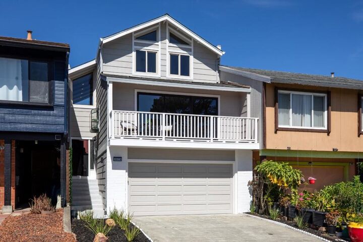 Property Photo:  3979 Geddes Court  CA 94080 