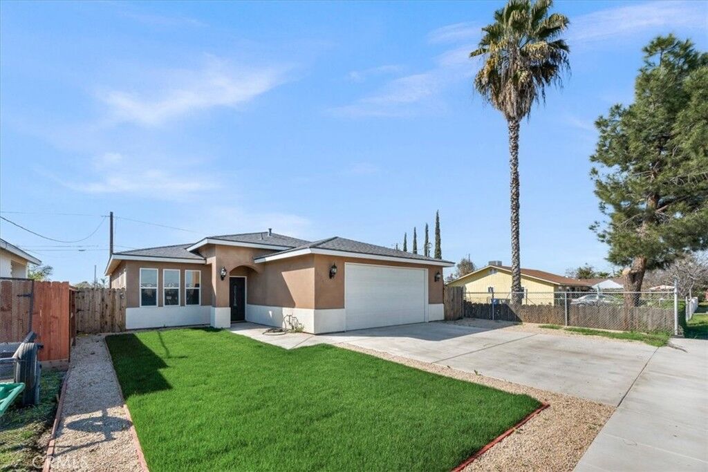 Property Photo:  514 Josephine  CA 93212 