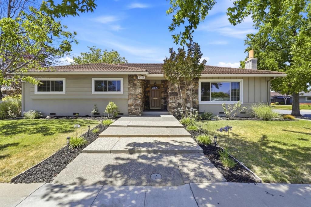 Property Photo:  3311 Beacon Lane  CA 95118 