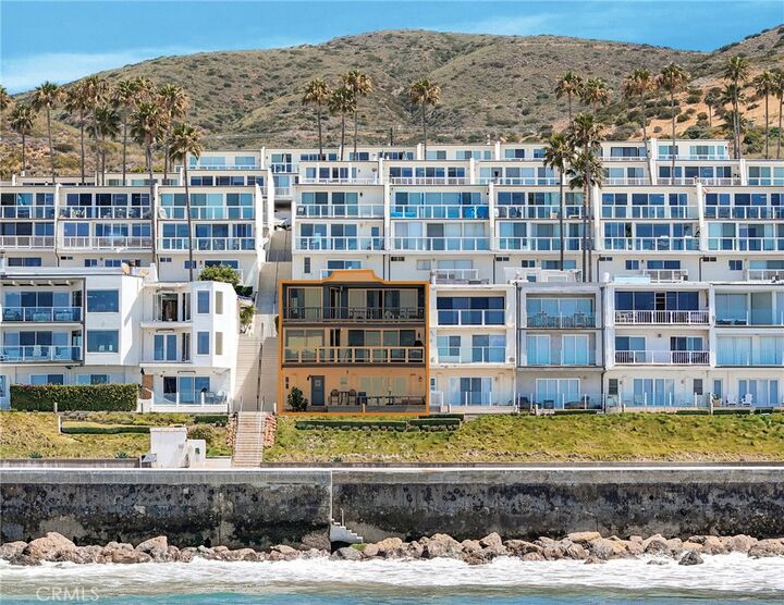 Property Photo:  11914 Beach Club  CA 90265 