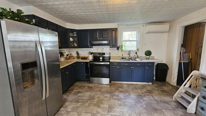Property Photo: 423 Hammond Street ME 04401