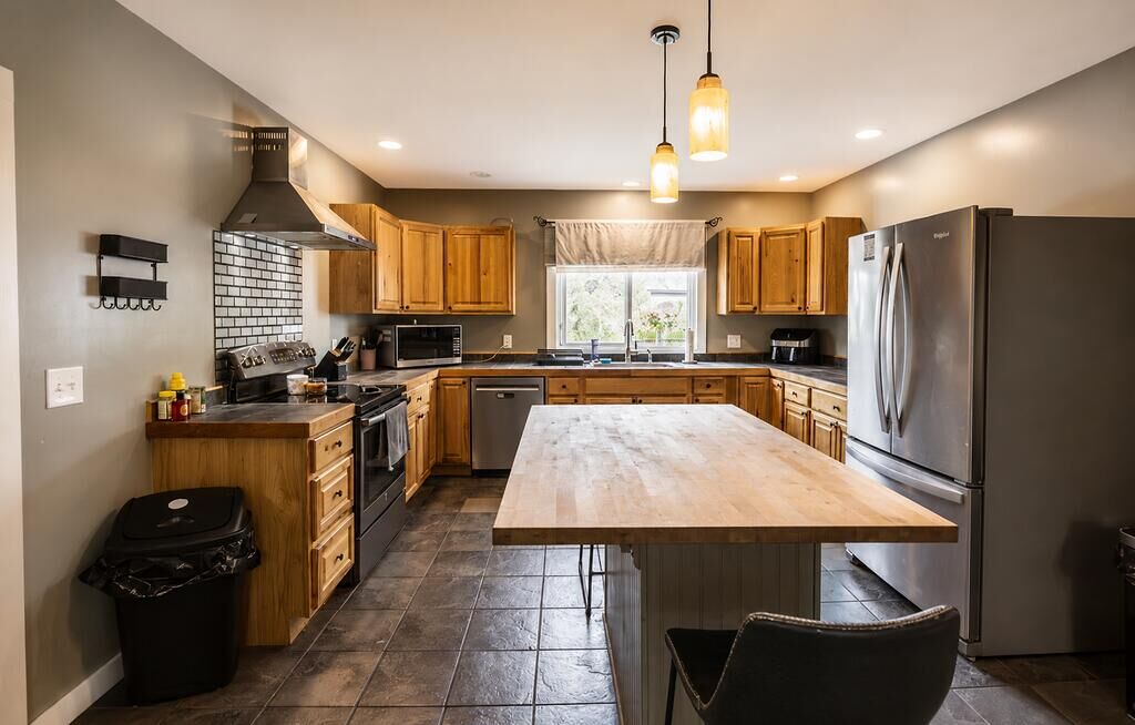 Property Photo:  16 Park Street  ME 04950 