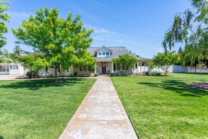 Property Photo: 3270 Caminito Avenue CA 95991