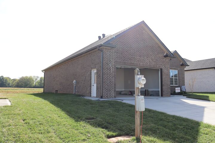 Property Photo:  225 Harvest Moon Dr  TN 37043 
