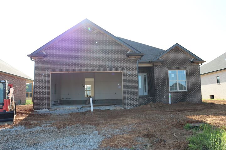 Property Photo: 225 Harvest Moon Dr TN 37043