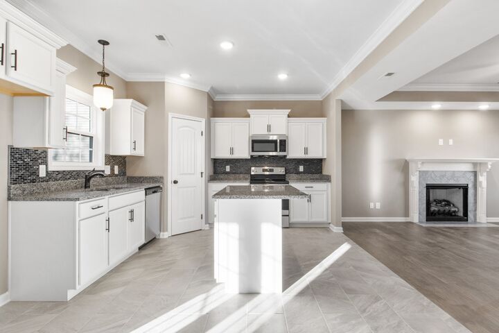 Property Photo:  1050 Vendue Ave  TN 37042 