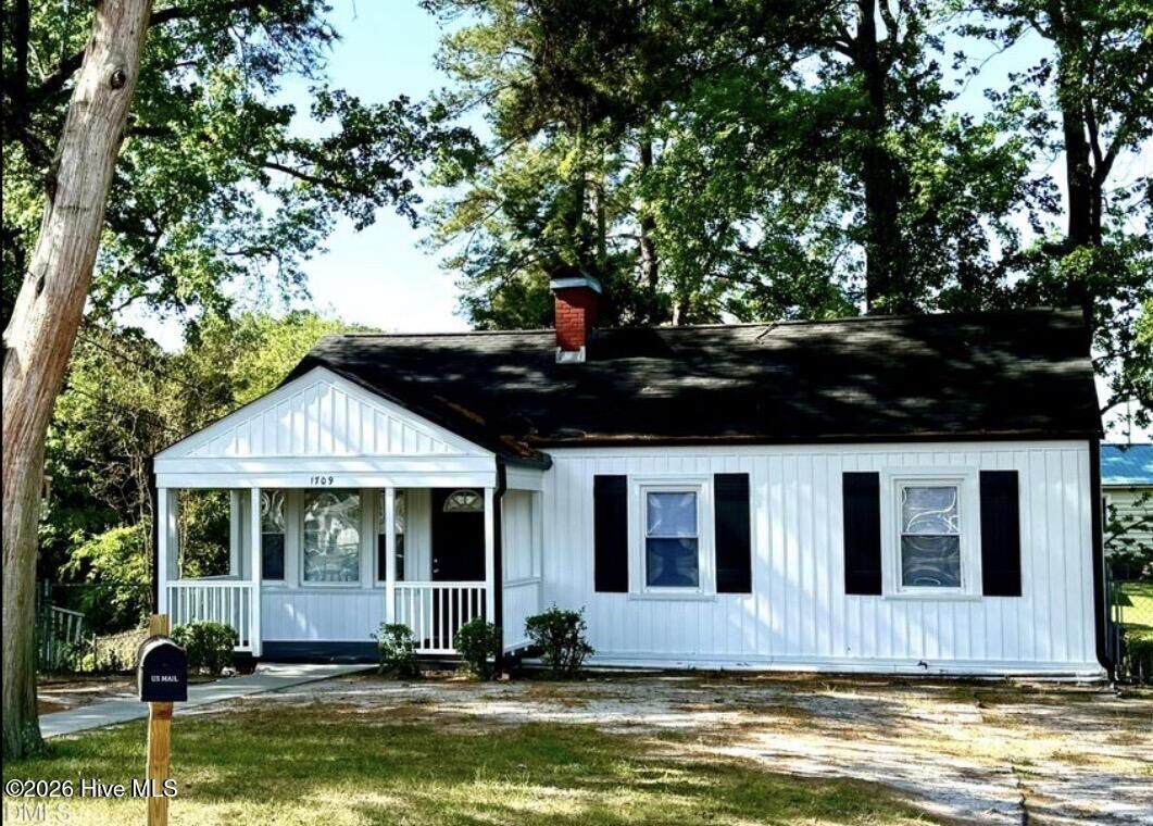 Property Photo: 1709 Lincoln Drive NC 27834