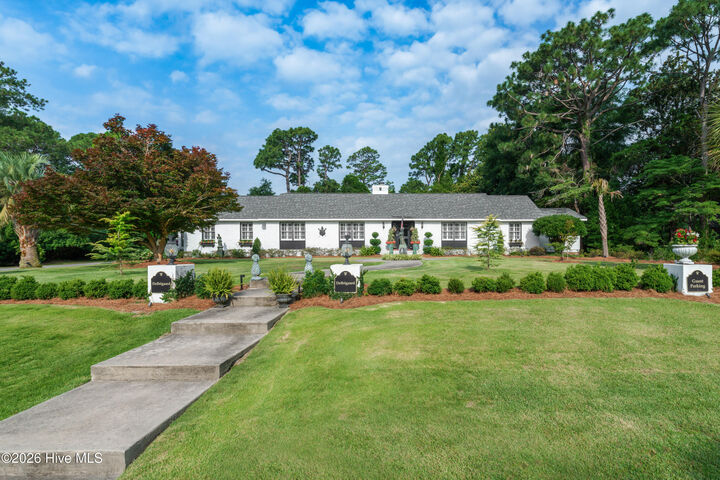 Property Photo:  2228 Parham Drive  NC 28403 