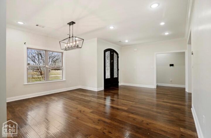 Property Photo: 828 Laura Lea AR 72401