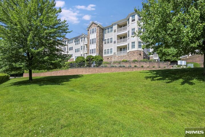 Property Photo: 1305 Gatherings Drive NJ 07508