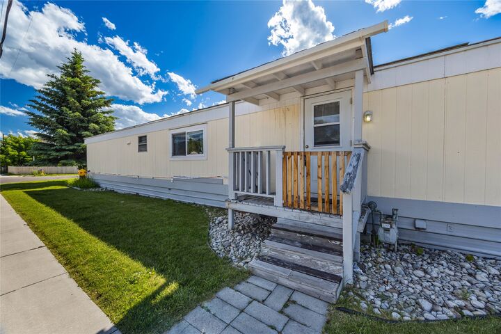 Property Photo:  2400 Agnes Avenue  MT 59801 