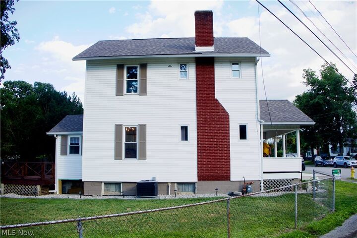 Property Photo: 3913 11th Avenue WV 26101