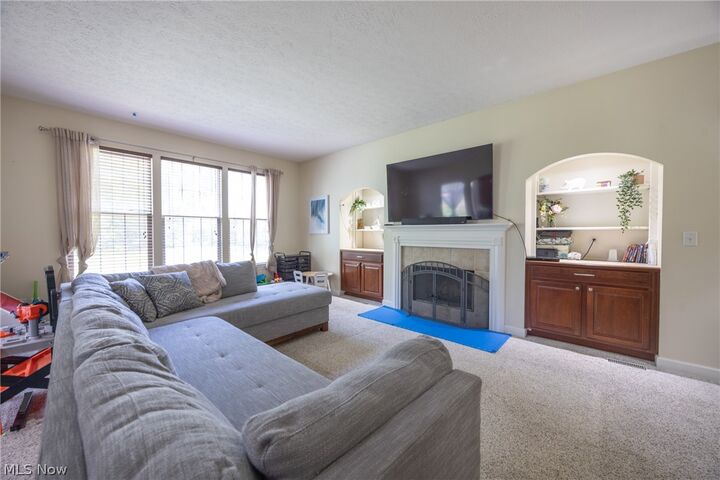 Property Photo:  8856 Oakbrook Circle  OH 44087 
