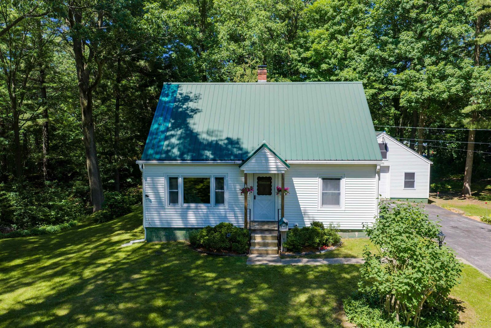 Property Photo:  10 Bosworth Street  VT 05458 