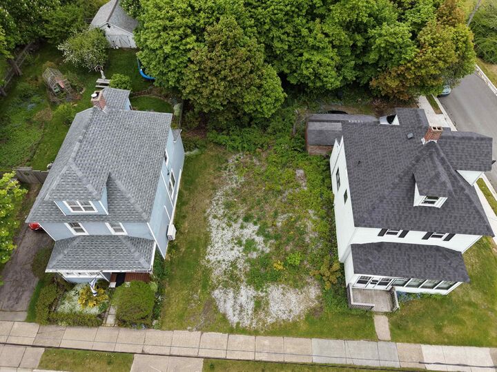 Property Photo:  1192 Victoria Road  NS B1N 2E6 