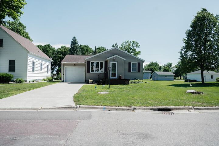 Property Photo: 430 Birch Street E MN 56176