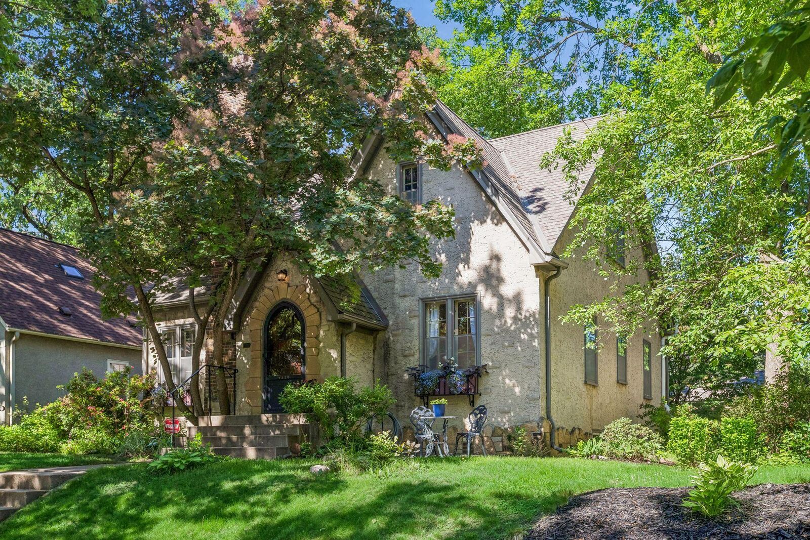 Property Photo:  4227 Washburn Avenue N  MN 55412 