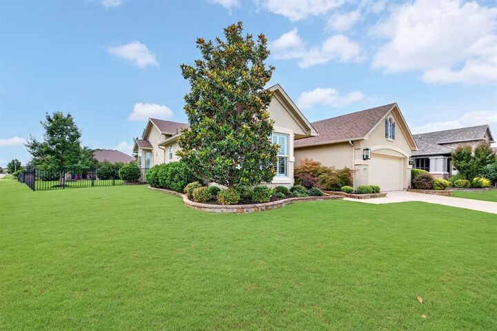 Property Photo: 12601 Lignite Drive TX 76207