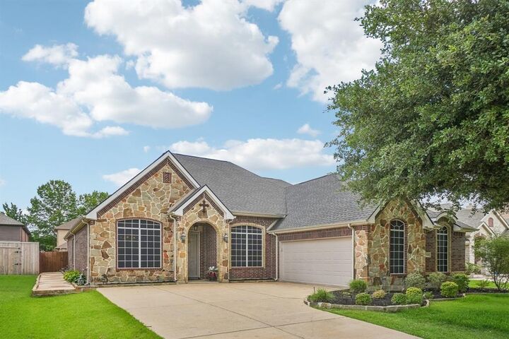 Property Photo:  5320 Brazoria Drive  TX 75052 