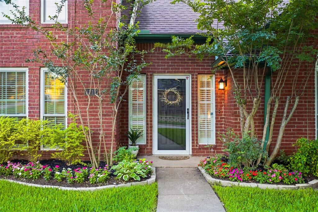 Property Photo: 6117 Kittyhawk Drive TX 75089